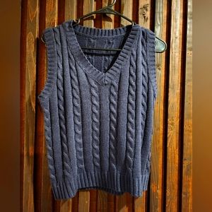 Sweater vest